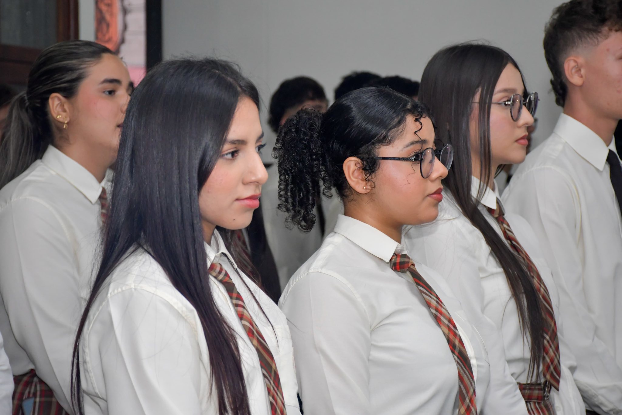 Presentacion de Tesinas 2025